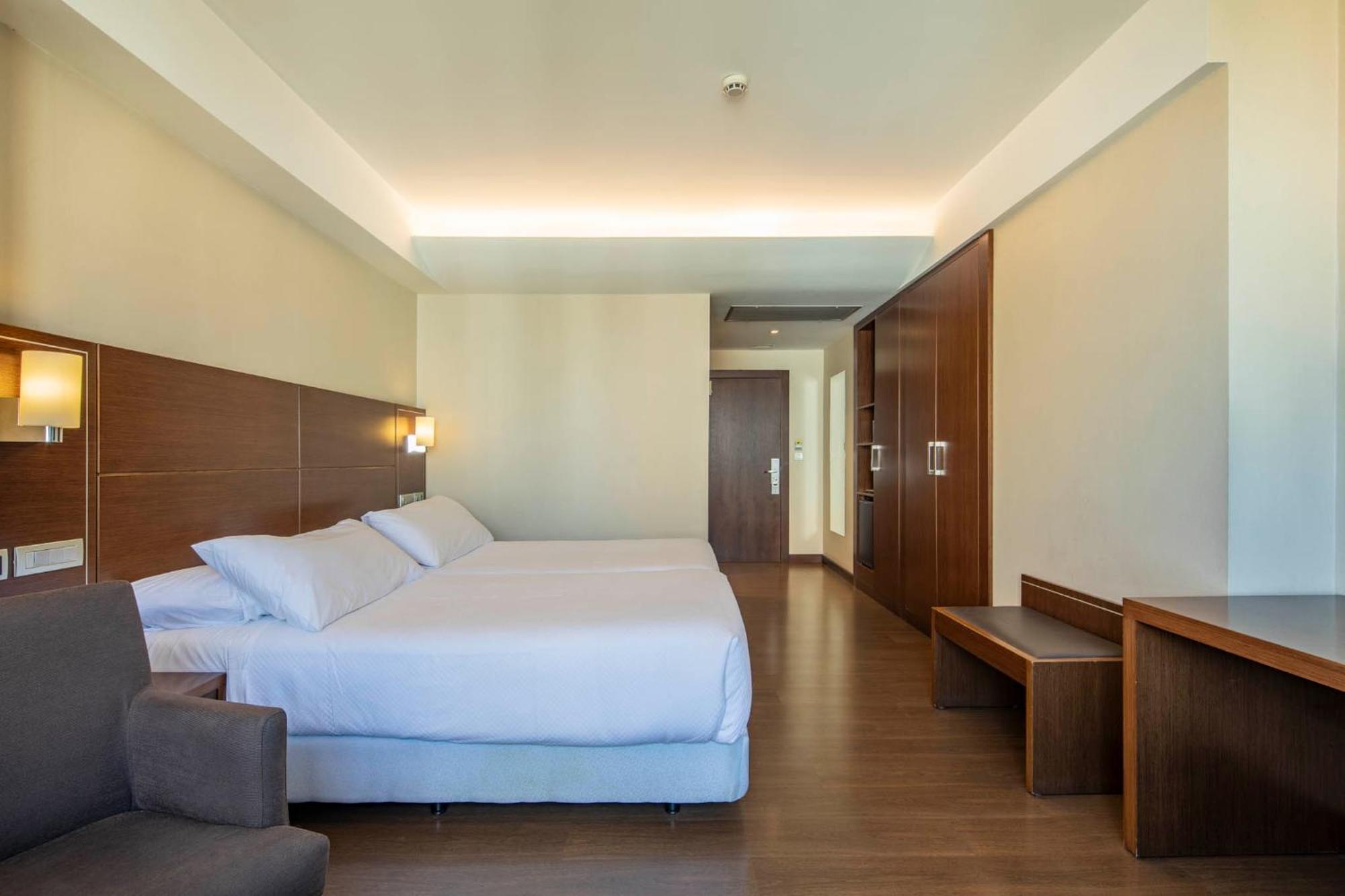 Oferta Especial - Quarto Duplo ou Twin com Estacionamento
