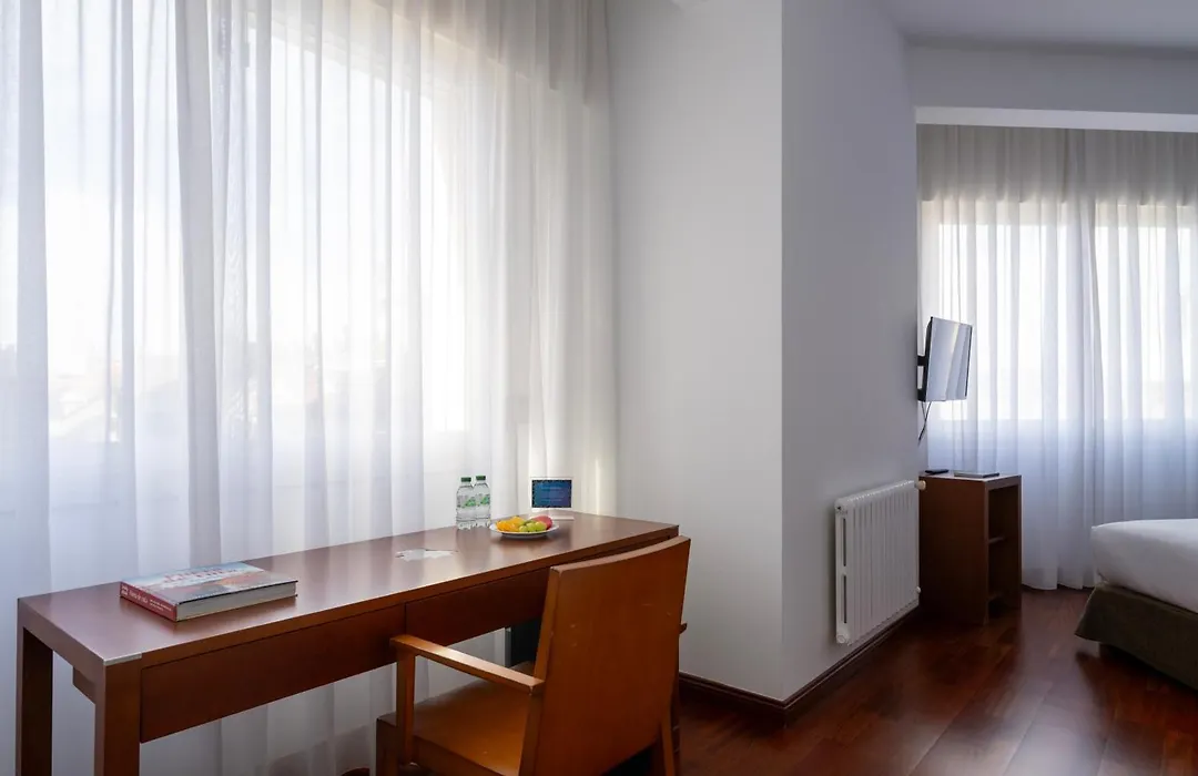 Hotel Maroa Vigo-1